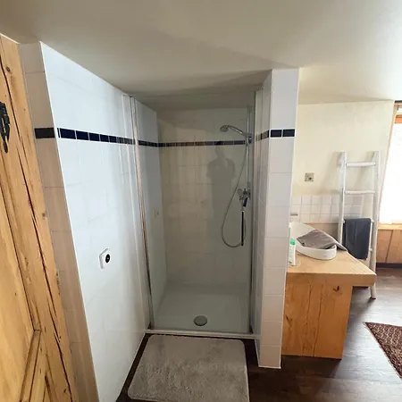 B&B L'atelier D' En Bas La Tine