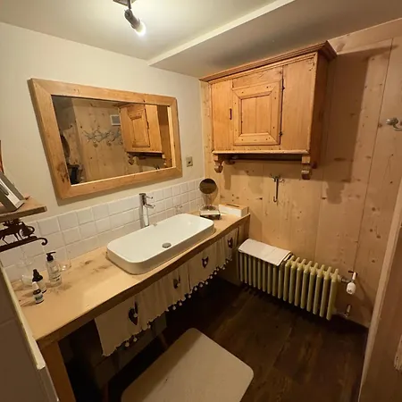 L'atelier D' En Bas *