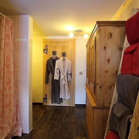L'atelier D' En Bas *