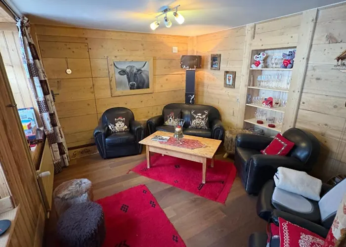 L'atelier D' En Bas La Tine