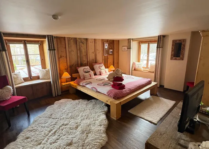 L'atelier D' En Bas * La Tine