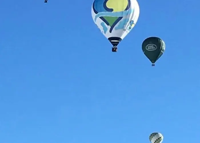 L'atelier D' En Bas La Tine