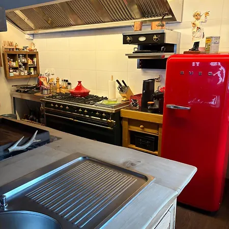 L'atelier D' En Bas